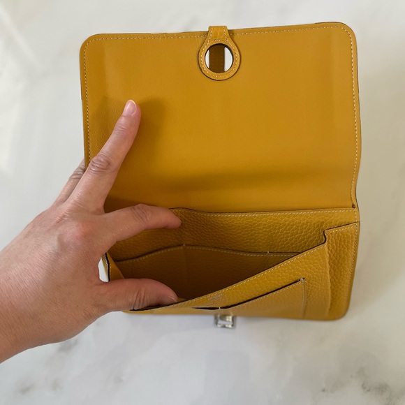 HERMES Style Bifold Wallet - Picture 9 of 10